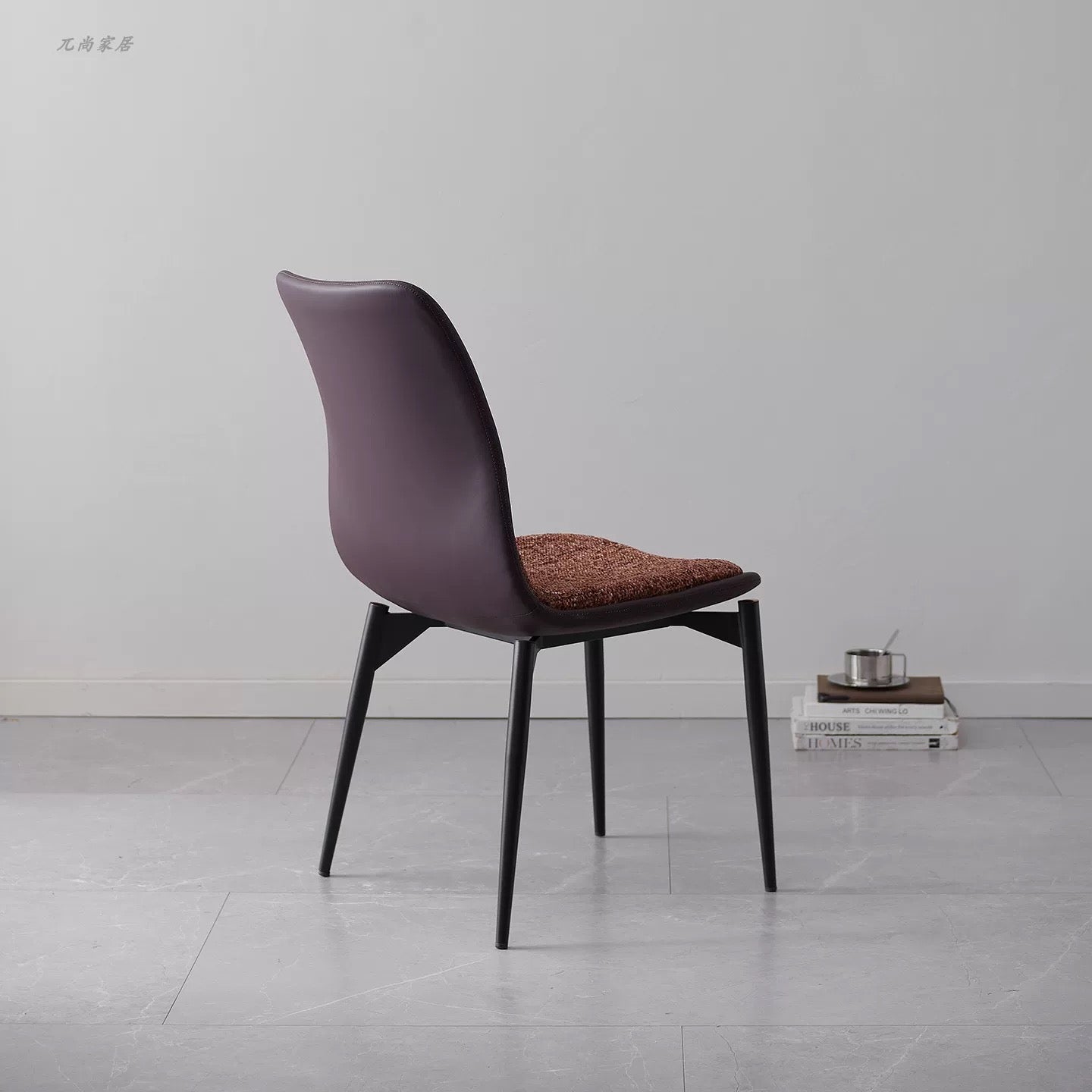 Italian-Style Minimalist Leather Leisure Chair